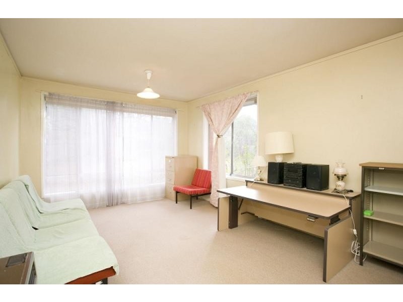 22 BENNELONG CRESCENT, Macquarie ACT 2614