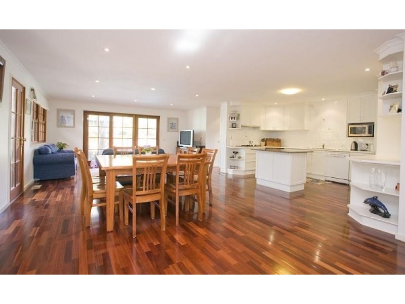 4 REUTHER STREET, Flynn ACT 2615