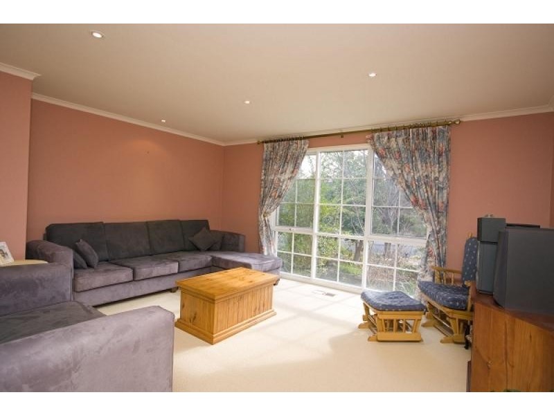 4 REUTHER STREET, Flynn ACT 2615