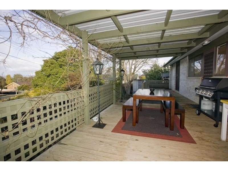 4 Wayal Place, Giralang ACT 2617