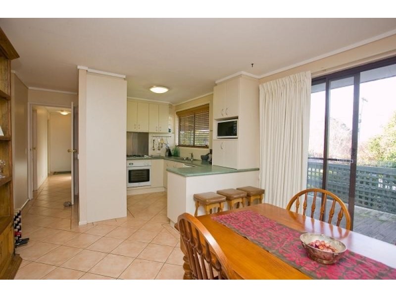 4 Wayal Place, Giralang ACT 2617