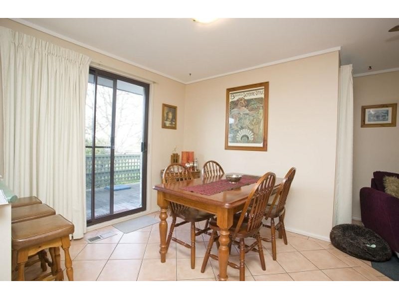 4 Wayal Place, Giralang ACT 2617