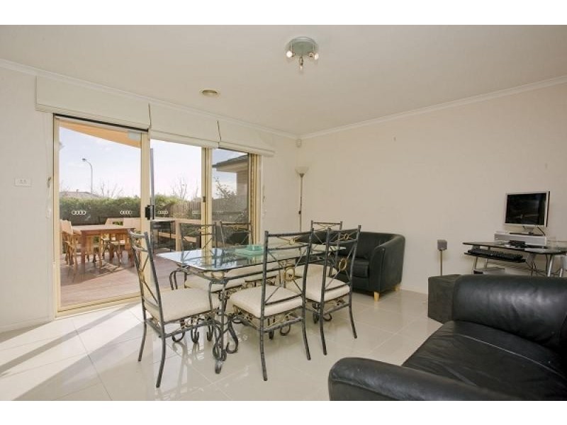 4/26 Jonsson Court, Dunlop ACT 2615