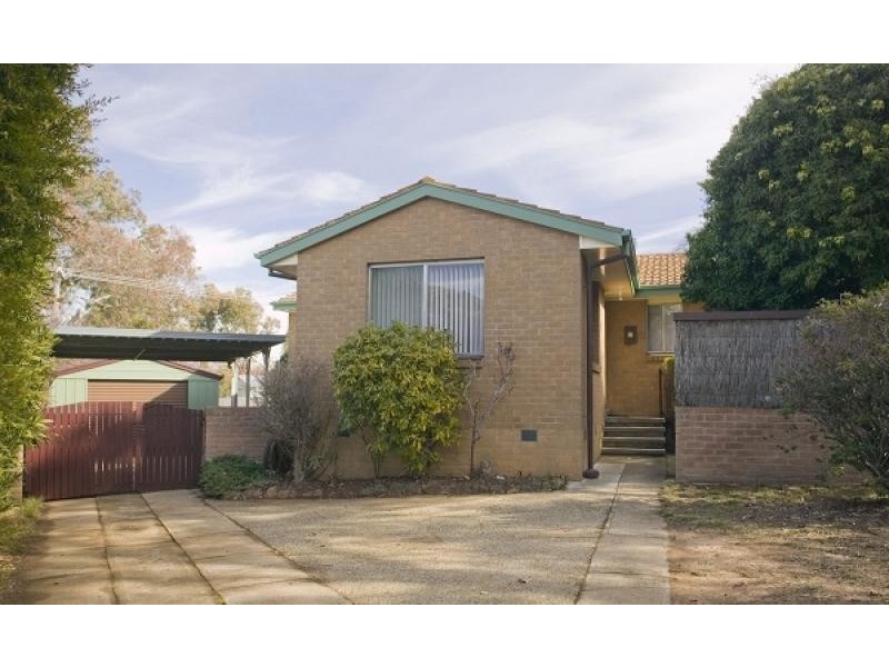 16 Brooks Street, Macquarie ACT 2614