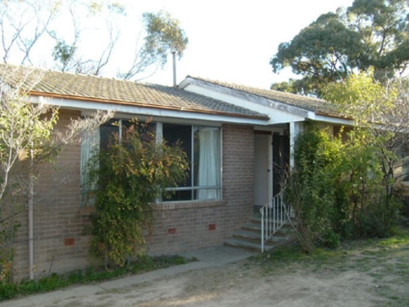 12 ROBERTS STREET, Macquarie ACT 2614