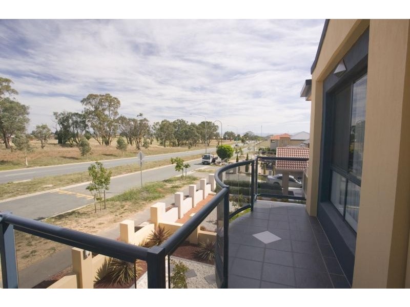 307 GUNDAROO DRIVE, Gungahlin ACT 2912