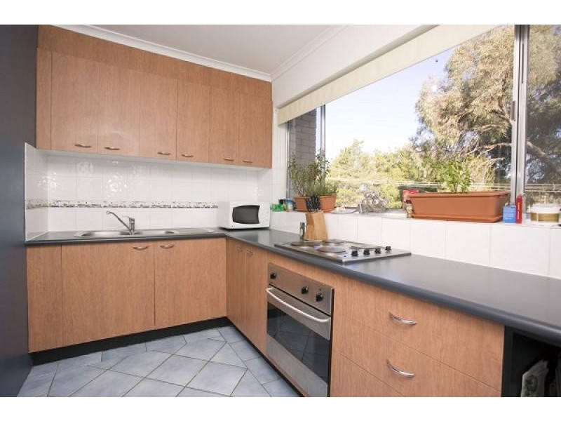 30 / 58 BENNELONG CRESCENT, Macquarie ACT 2614
