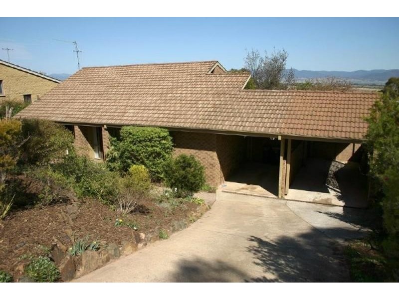 14 Barrett Street, Macgregor ACT 2615
