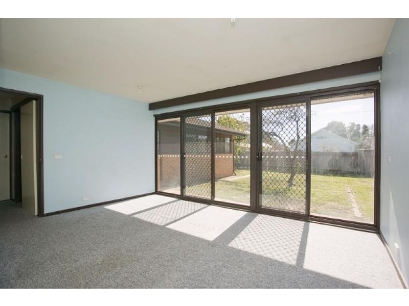 21 Euroka Street, Narrabundah ACT 2604