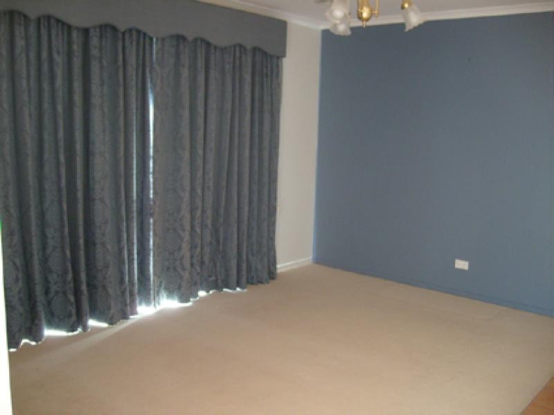 34 Kangaroo Close, Nicholls ACT 2913