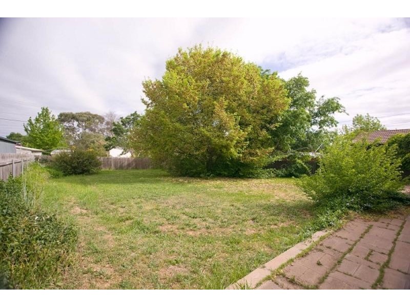 27 Trickett Street, Holt ACT 2615
