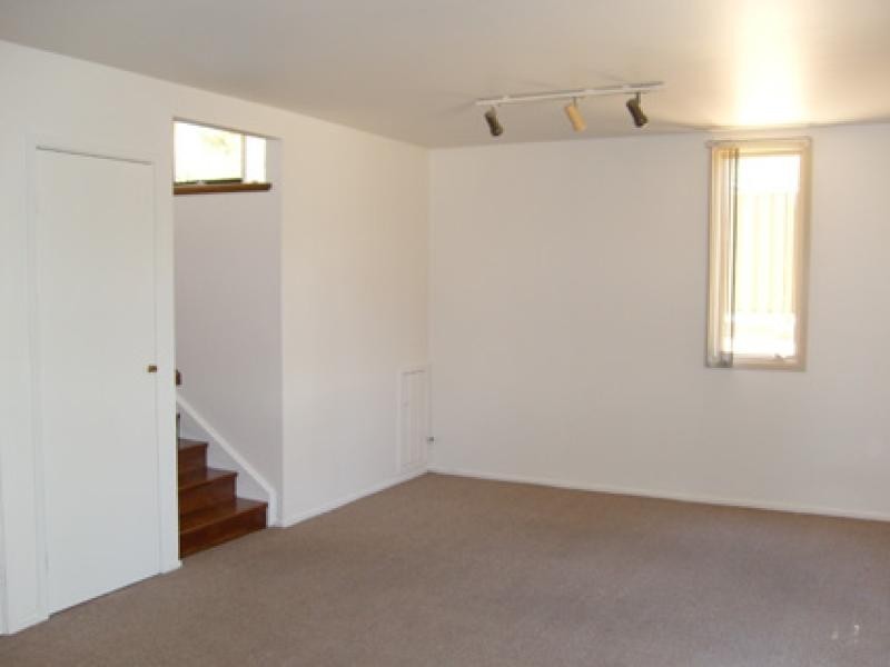 2/60 Templeton Street, Cook ACT 2614
