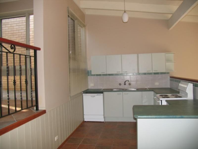 40 Gillespie Street, Weetangera ACT 2614