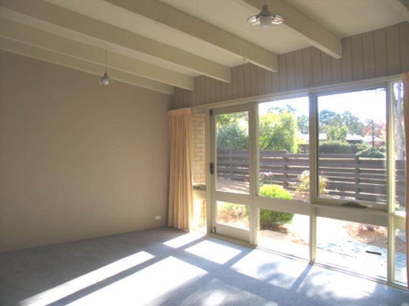 40 Gillespie Street, Weetangera ACT 2614