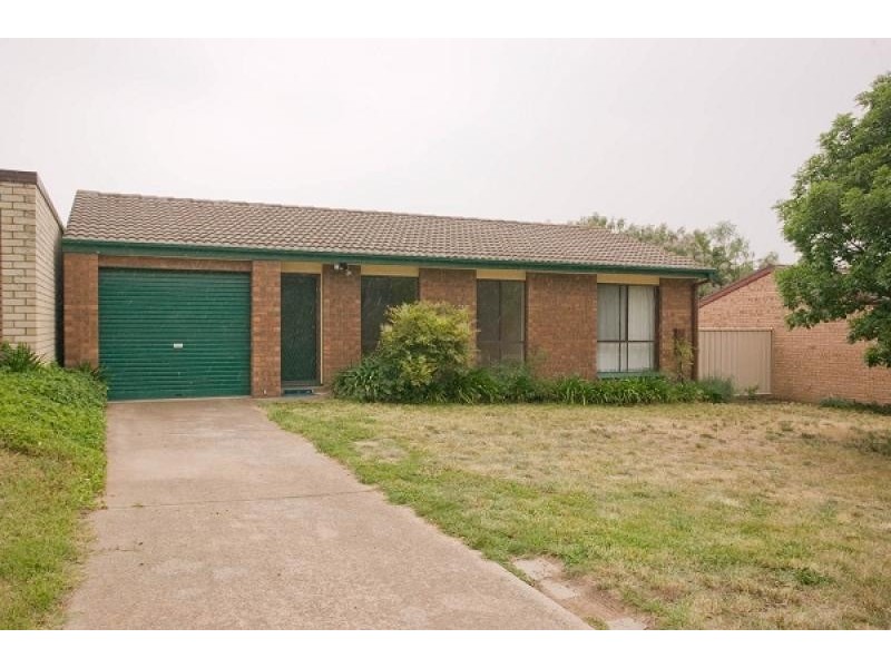 5 Skertchly Place, Florey ACT 2615