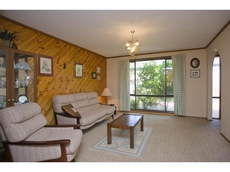 2/48 Dalley Crescent, Onslow Court, Latham ACT 2615