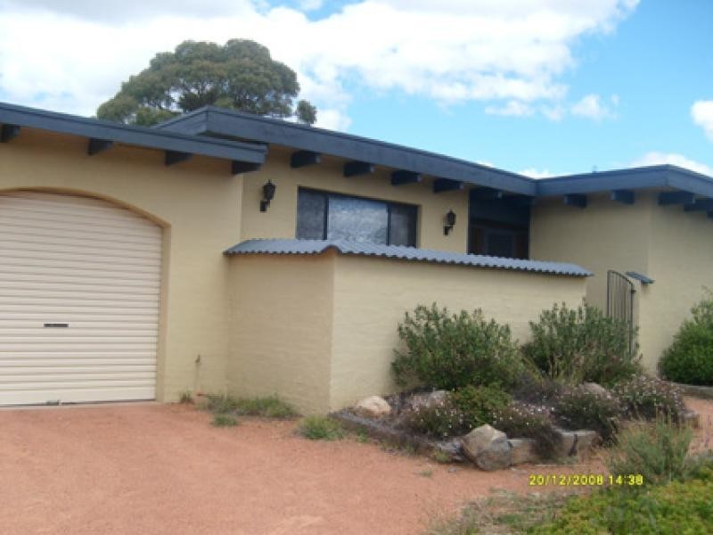 16 Mackinolty Street, Scullin ACT 2614