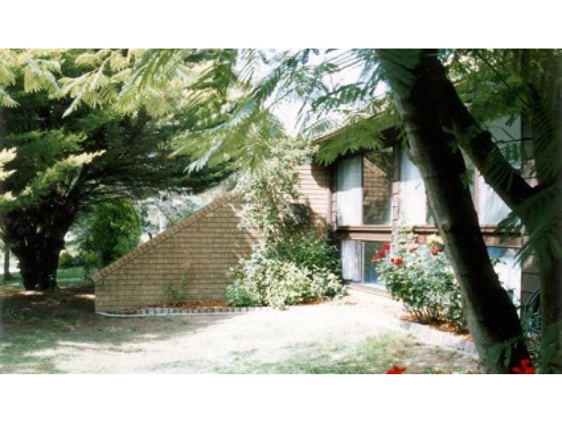 30 Warring Place, Giralang ACT 2617