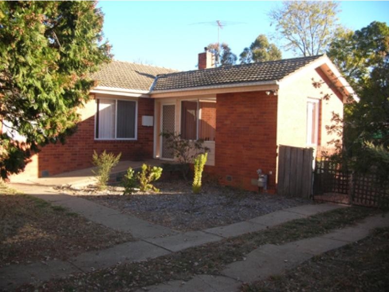 64 Burn Street, Downer ACT 2602