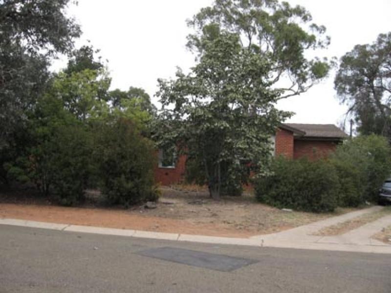 7 Sturgess Place, Weston ACT 2611