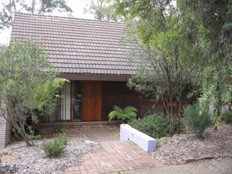 78 Wybalena Grove, Cook ACT 2614