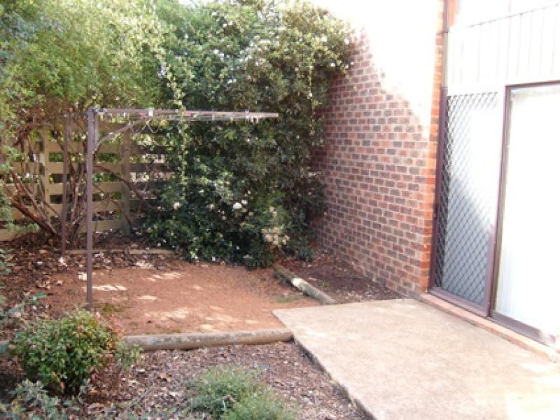 13/48 Dalley Crescent, Latham ACT 2615