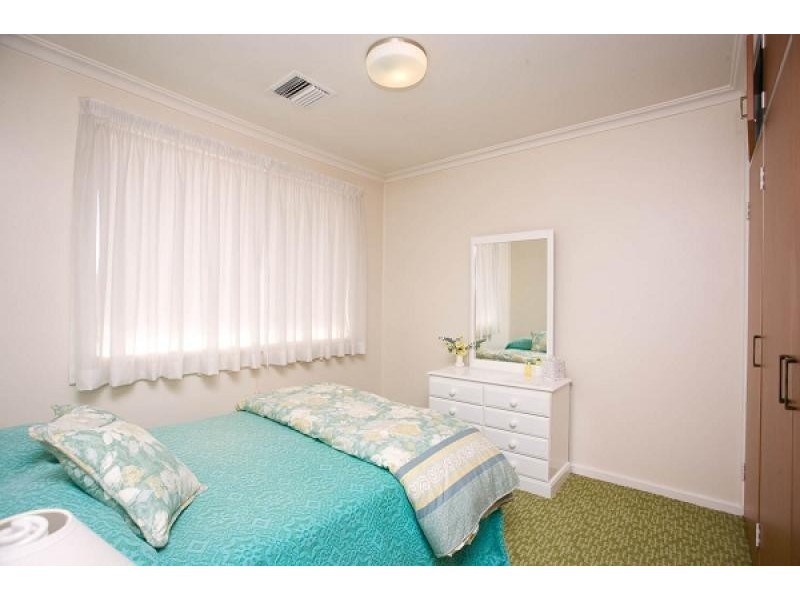 28 Mathieson Crescent, Weetangera ACT 2614