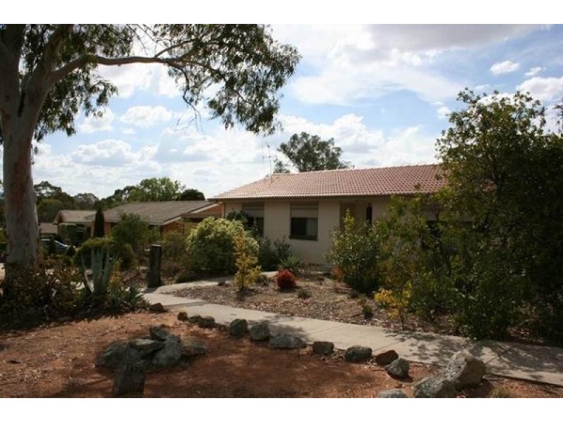 10 Beaurepaire Crescent, Holt ACT 2615