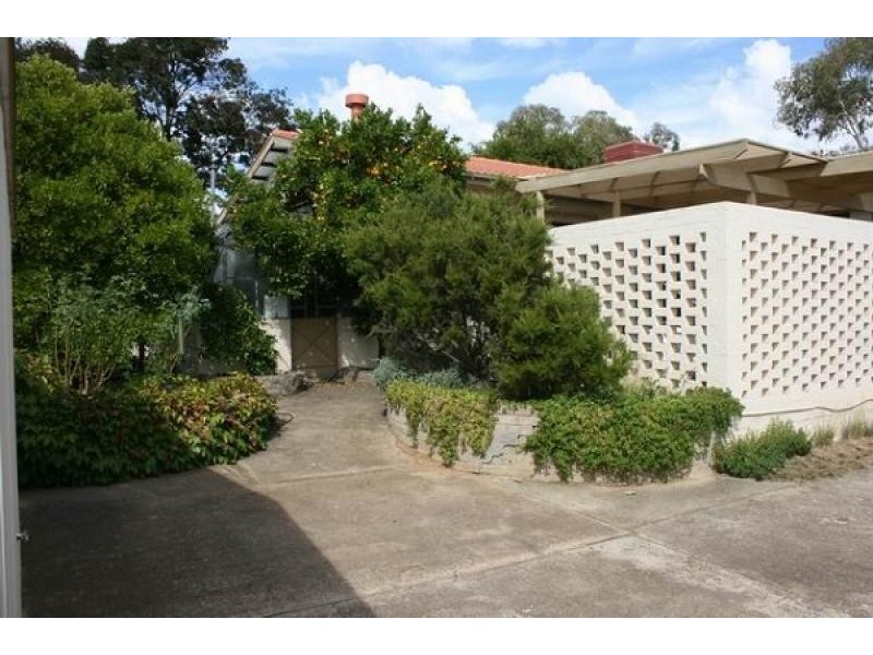 10 Beaurepaire Crescent, Holt ACT 2615