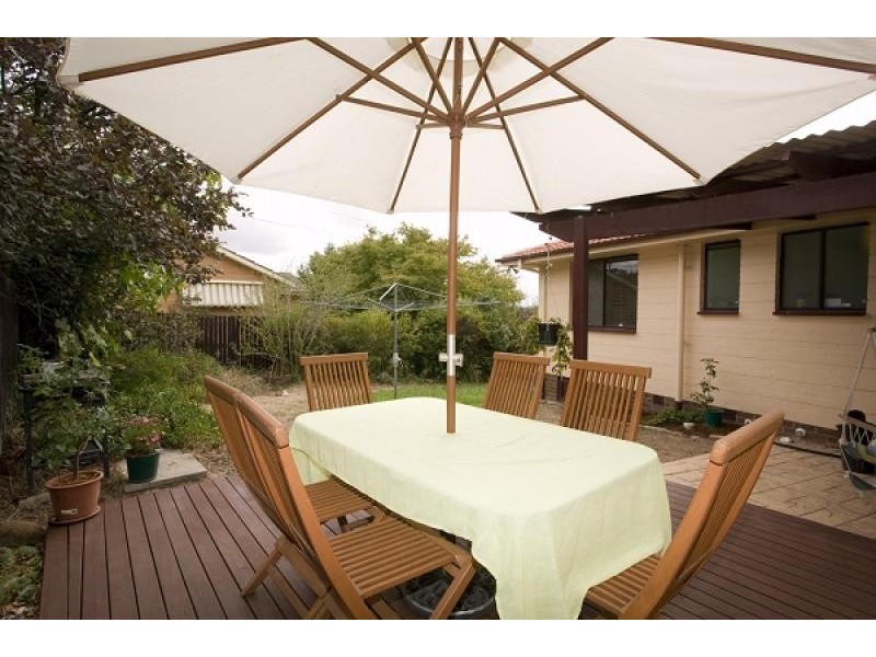 23 Hensman Street, Latham ACT 2615