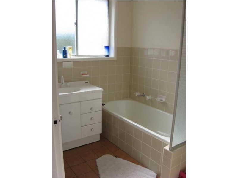 32 Pickworth Street, Holt ACT 2615