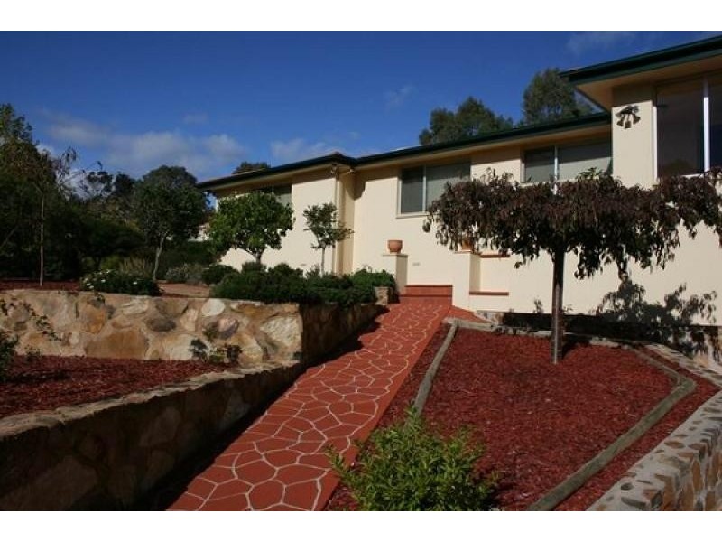 8 Barber Crescent, Flynn ACT 2615