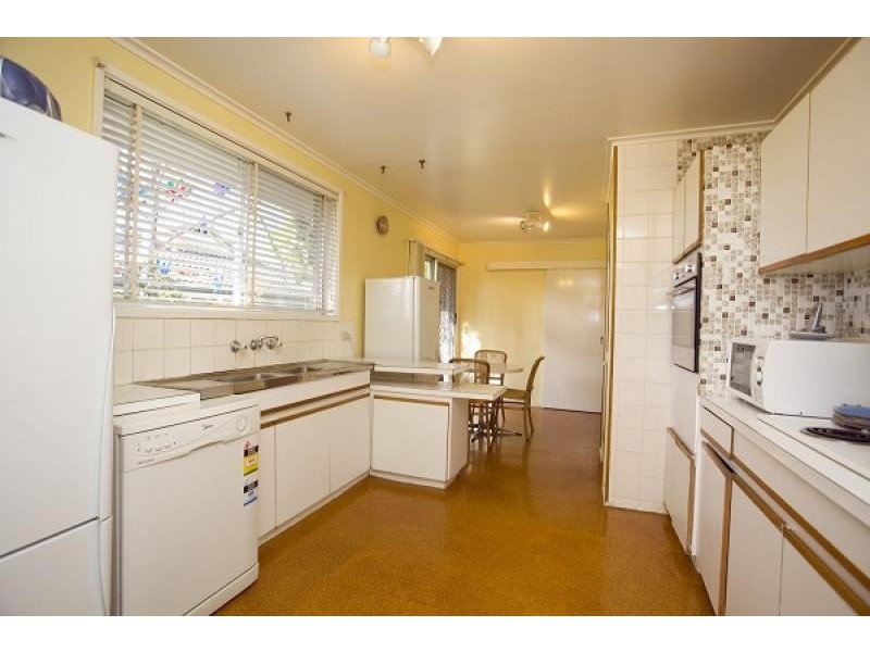 82 Bandjalong Crescent, Aranda ACT 2614