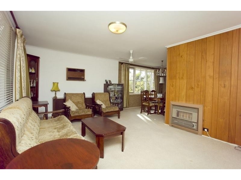 82 Bandjalong Crescent, Aranda ACT 2614