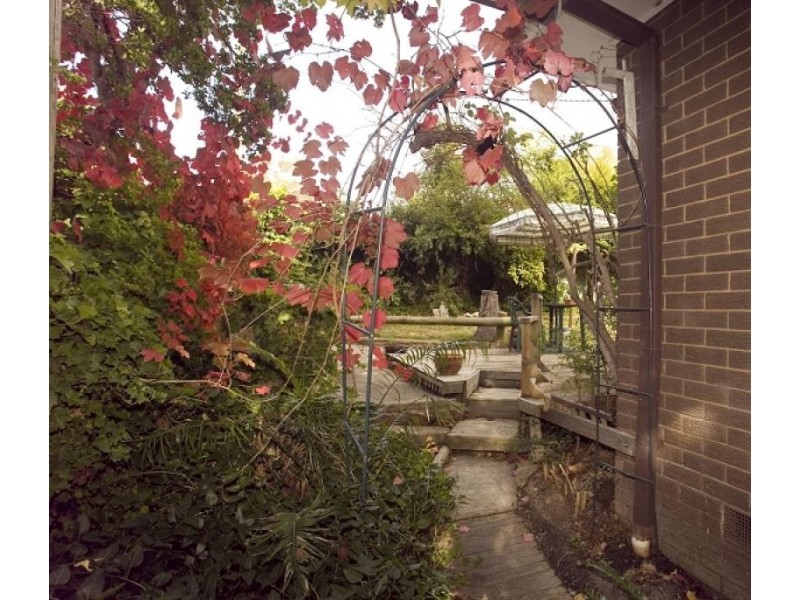 82 Bandjalong Crescent, Aranda ACT 2614