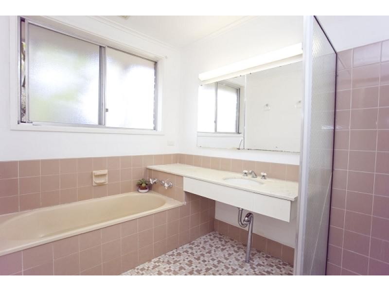 82 Bandjalong Crescent, Aranda ACT 2614