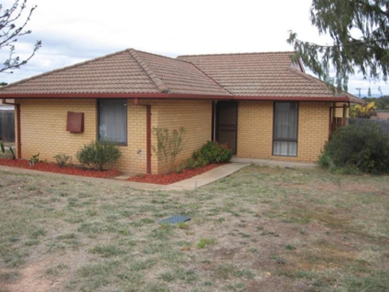 40 Ennor Crescent, Florey ACT 2615