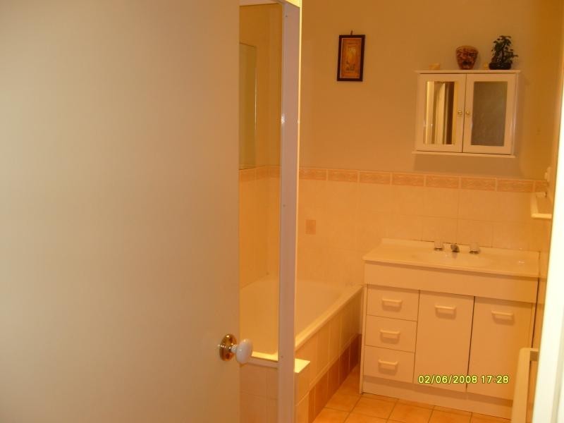 10 Hobday Place, Dunlop ACT 2615