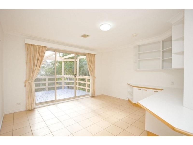 6 GRYLLS CRESCENT, Cook ACT 2614