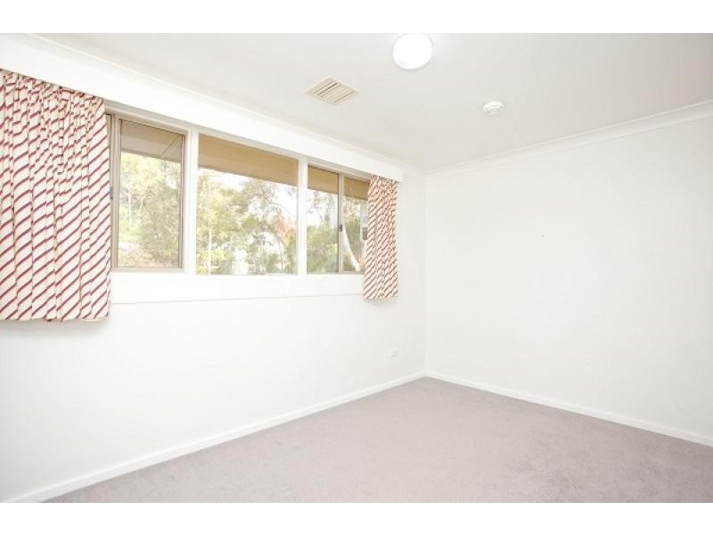 6 GRYLLS CRESCENT, Cook ACT 2614