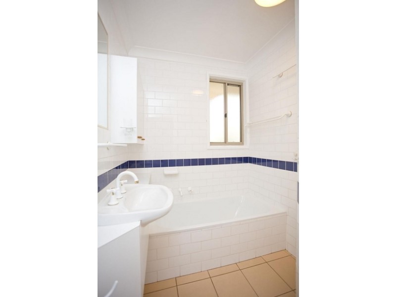 6 GRYLLS CRESCENT, Cook ACT 2614