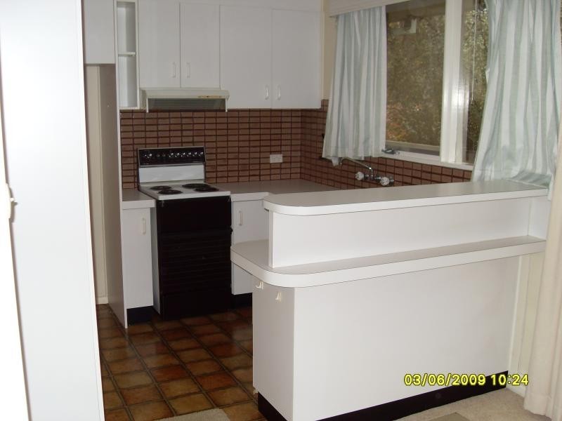 29 Molloy Crescent, Cook ACT 2614