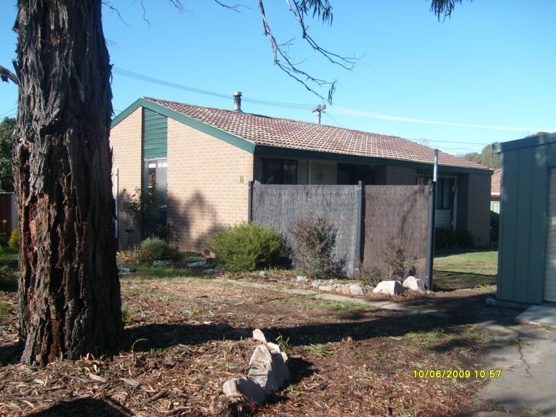 8 Gething Place, Macgregor ACT 2615