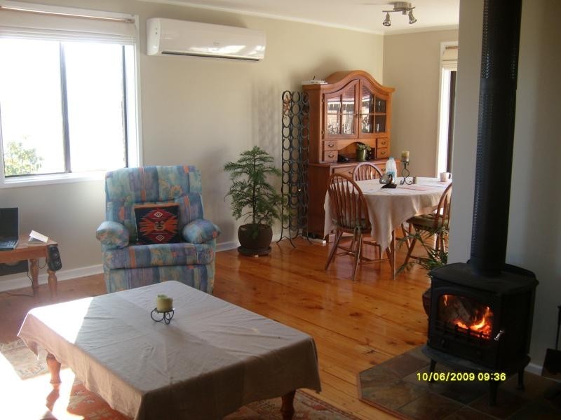 8 Gething Place, Macgregor ACT 2615