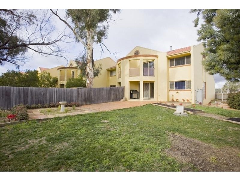 Unit 1, 10 Federal Highway, Watson ACT 2602