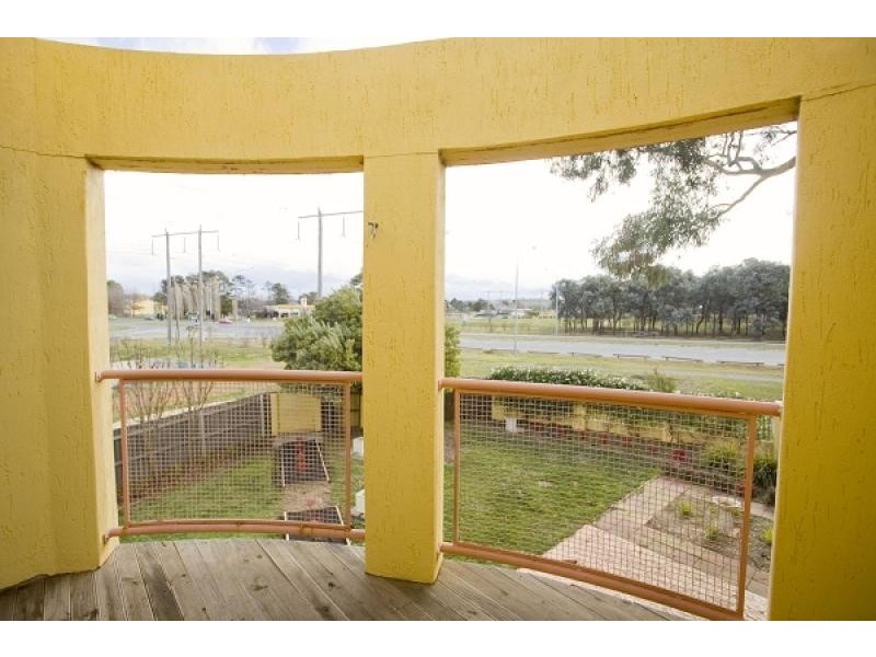Unit 1, 10 Federal Highway, Watson ACT 2602