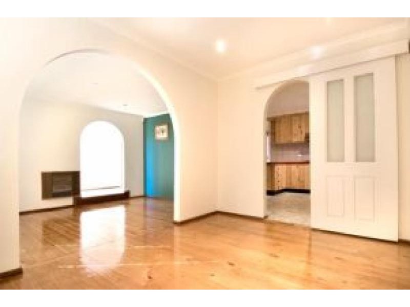 24 Herron Crescent, Latham ACT 2615