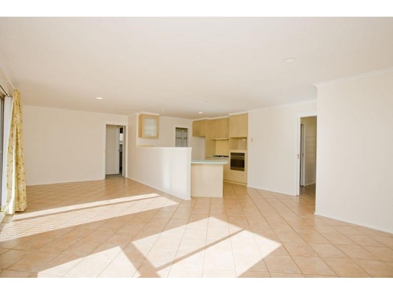 19 Gurrang Avenue, Ngunnawal ACT 2913