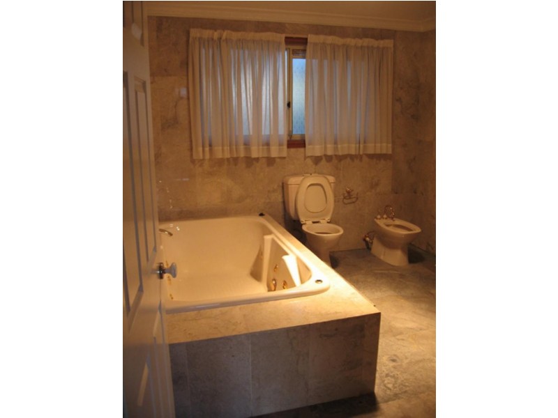 4 Crisp Circuit, Bruce ACT 2617