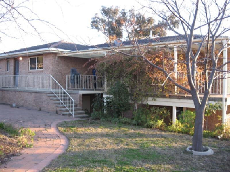 4 Crisp Circuit, Bruce ACT 2617